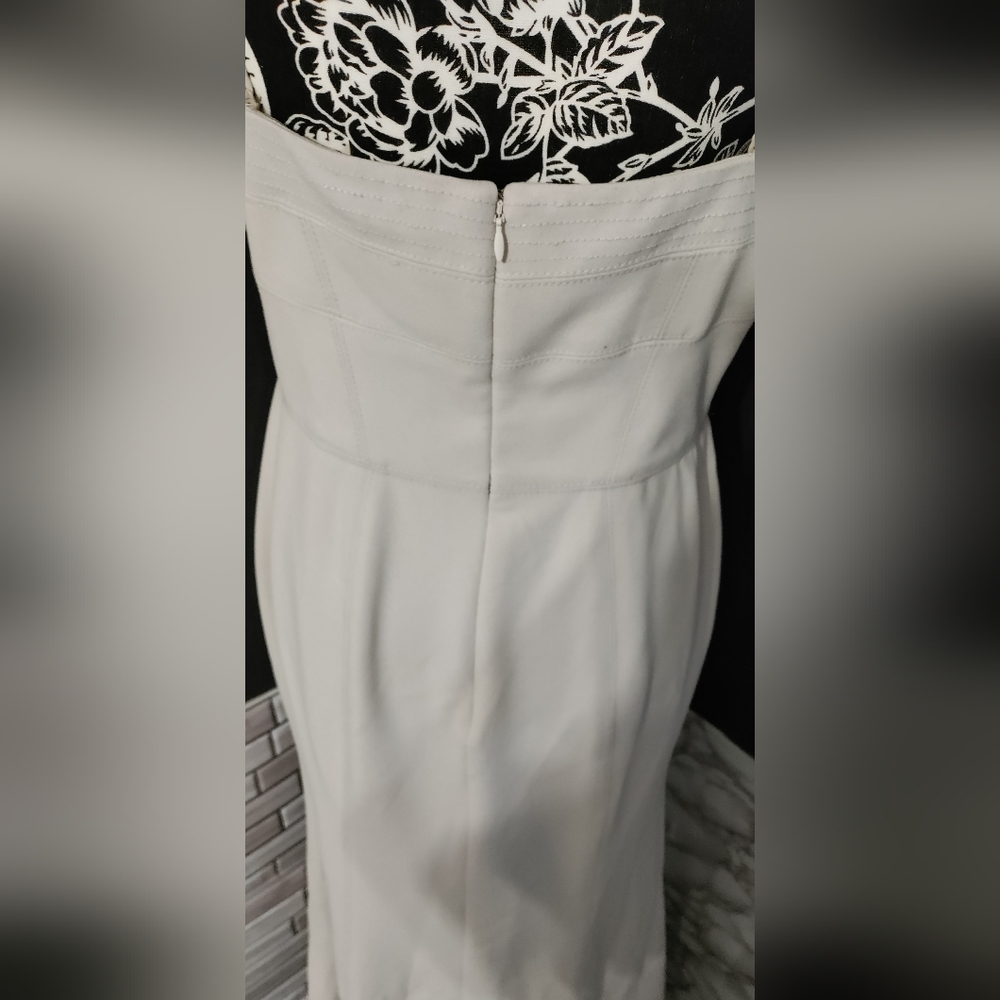 Dress - Picture 2 of 5